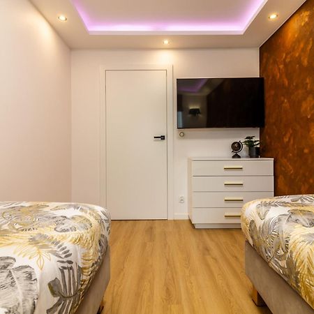 Villa Housecube, Bar , Prywatne Kino, Bilard , Luxus Breslavia Exterior foto