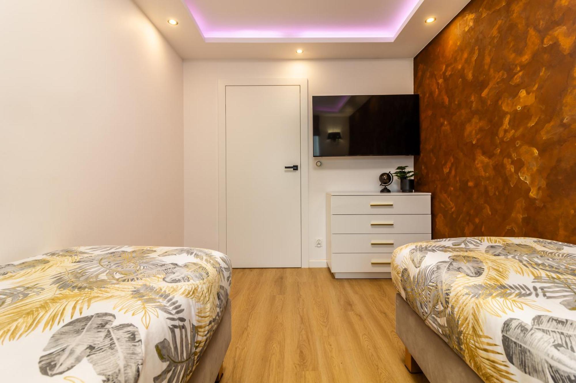 Villa Housecube, Bar , Prywatne Kino, Bilard , Luxus Breslavia Exterior foto